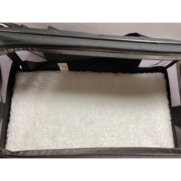 Trustypup Easy Explorer Travel Pet Carrier Airline Approved Medium Black EUC - Picture 7 of 8